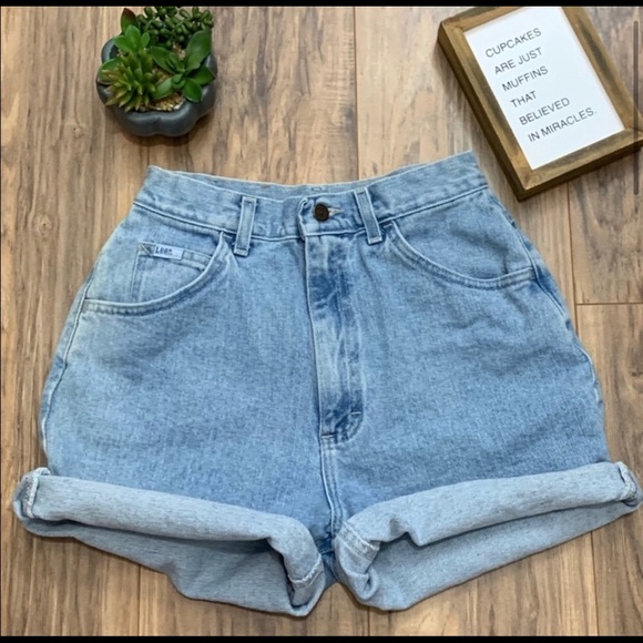 Lee’s vintage high-rise mom jeans - Picture 2 of 2